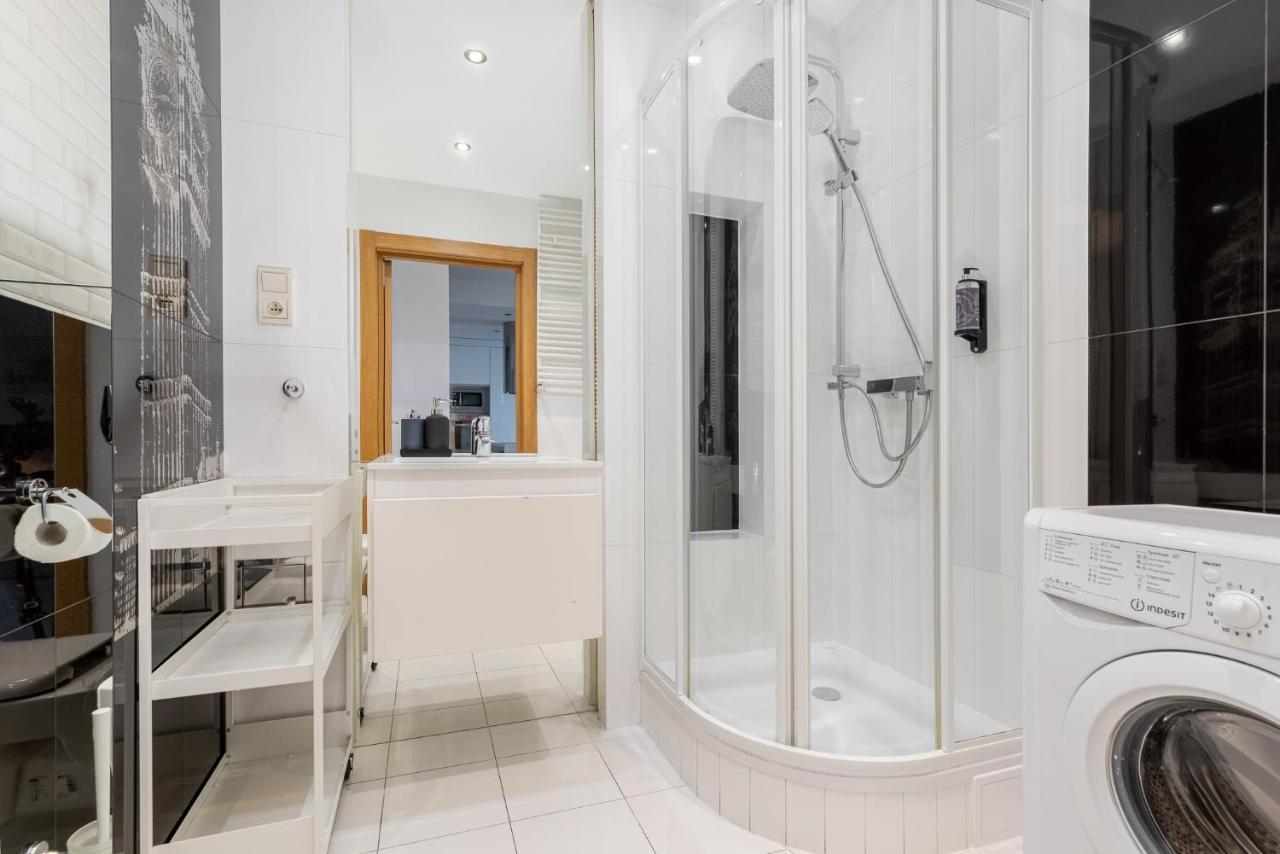 Modern Apartments With Free Parking Spot Krakau Exterior foto